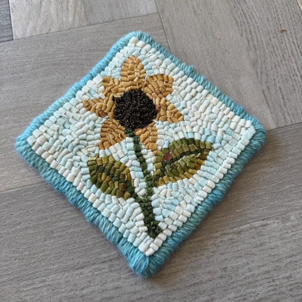 Handmade Wool Rug Hook Sunflower Mat 7x7 Square‎ Folk Art Floral Decor